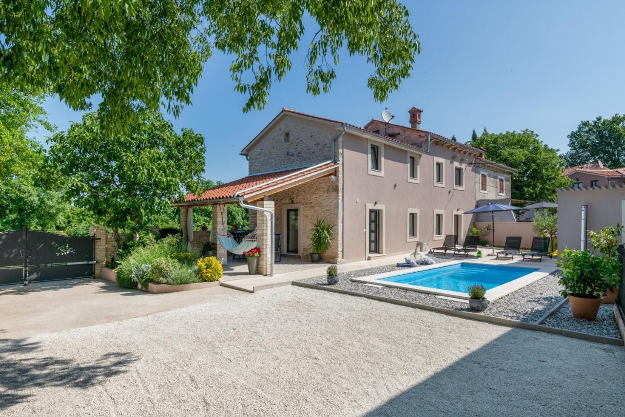 Villa Ena With Private Pool Pinezici  Exterior photo